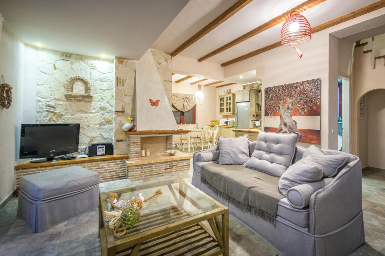 Amorosa Villas Lagopodhon Экстерьер фото